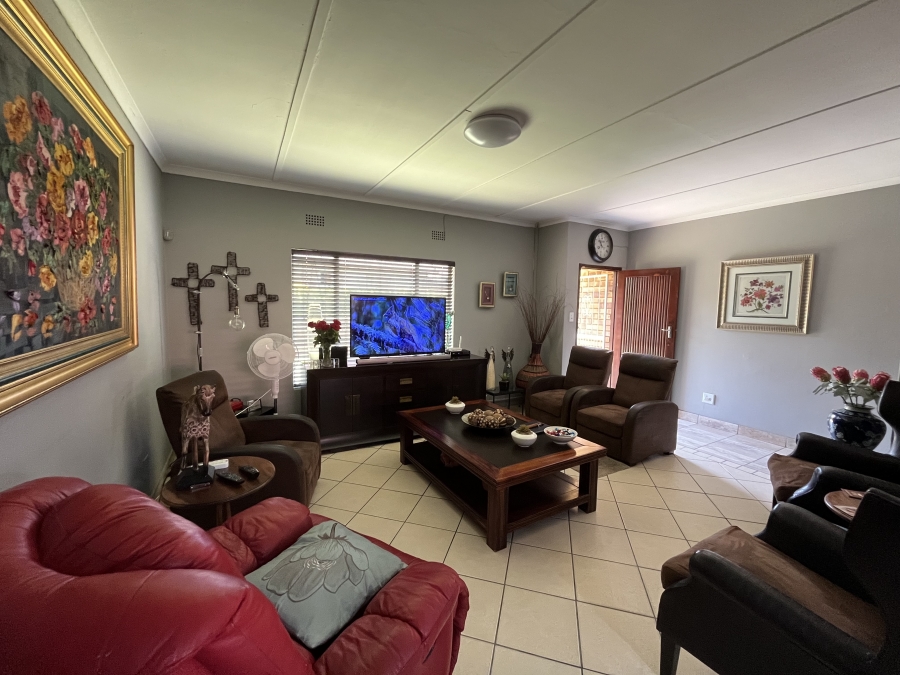 To Let 3 Bedroom Property for Rent in Geelhoutpark North West